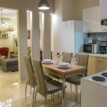 Vasilis & Loukia Filoxenia Apartment