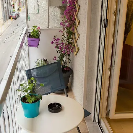 Apartment Vasilis & Loukia Filoxenia *